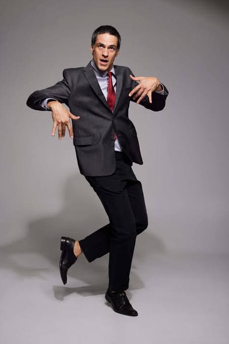 “O Figurante” – A Poética da Invisibilidade