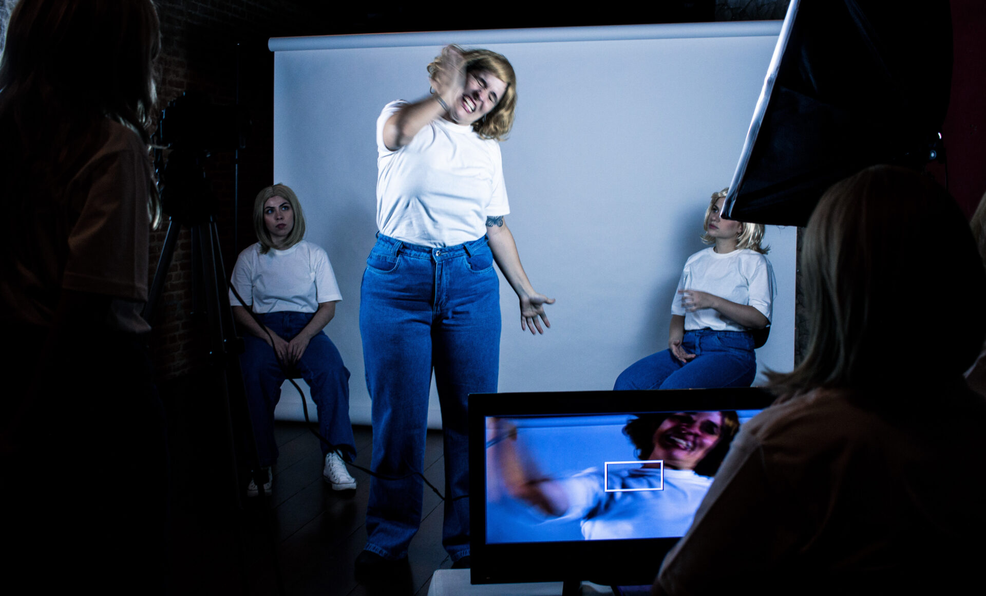 A GENTE TE LIGA, LAURA