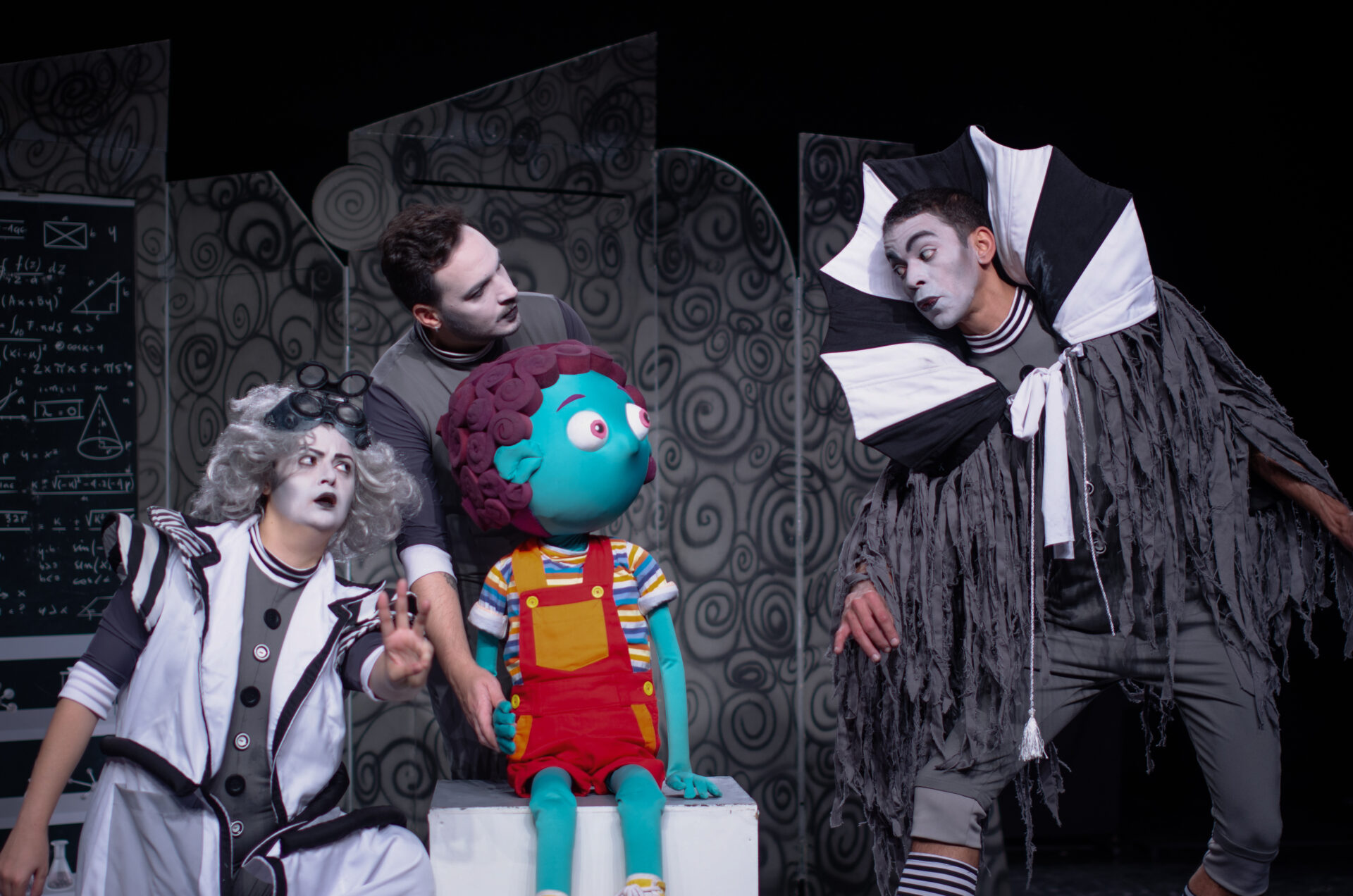 O MENINO DE LUGAR NENHUM