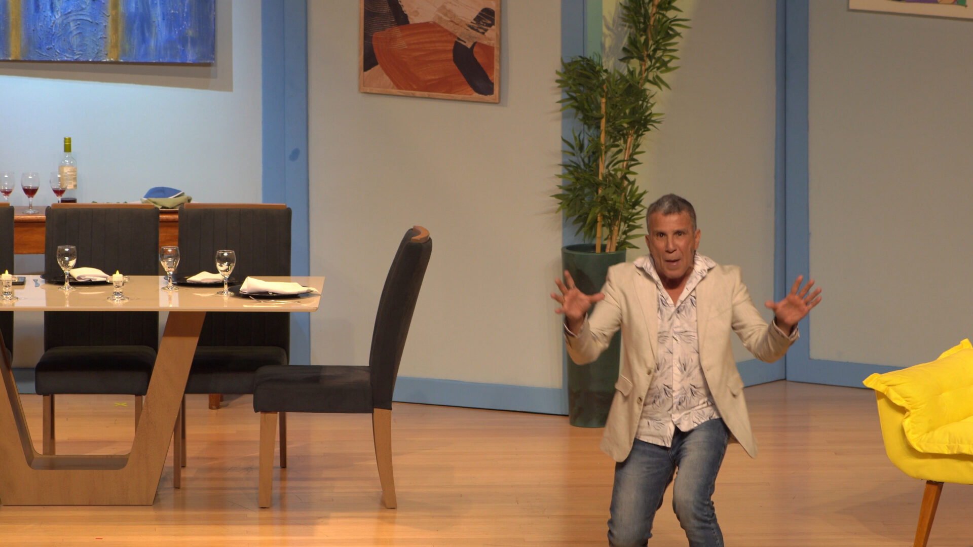 ALUGA-SE UM NAMORADO