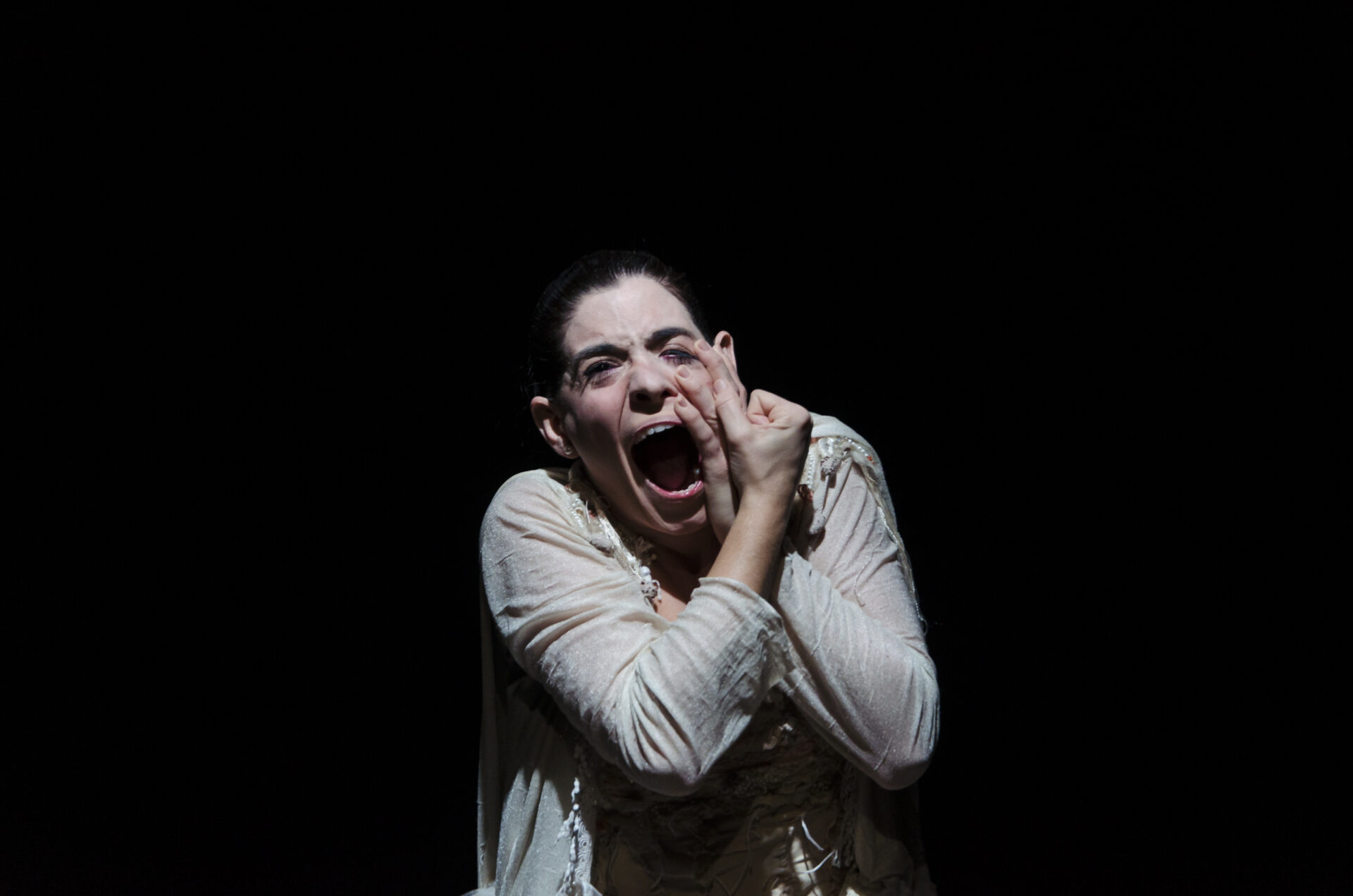 COMO TODOS OS ATOS HUMANOS