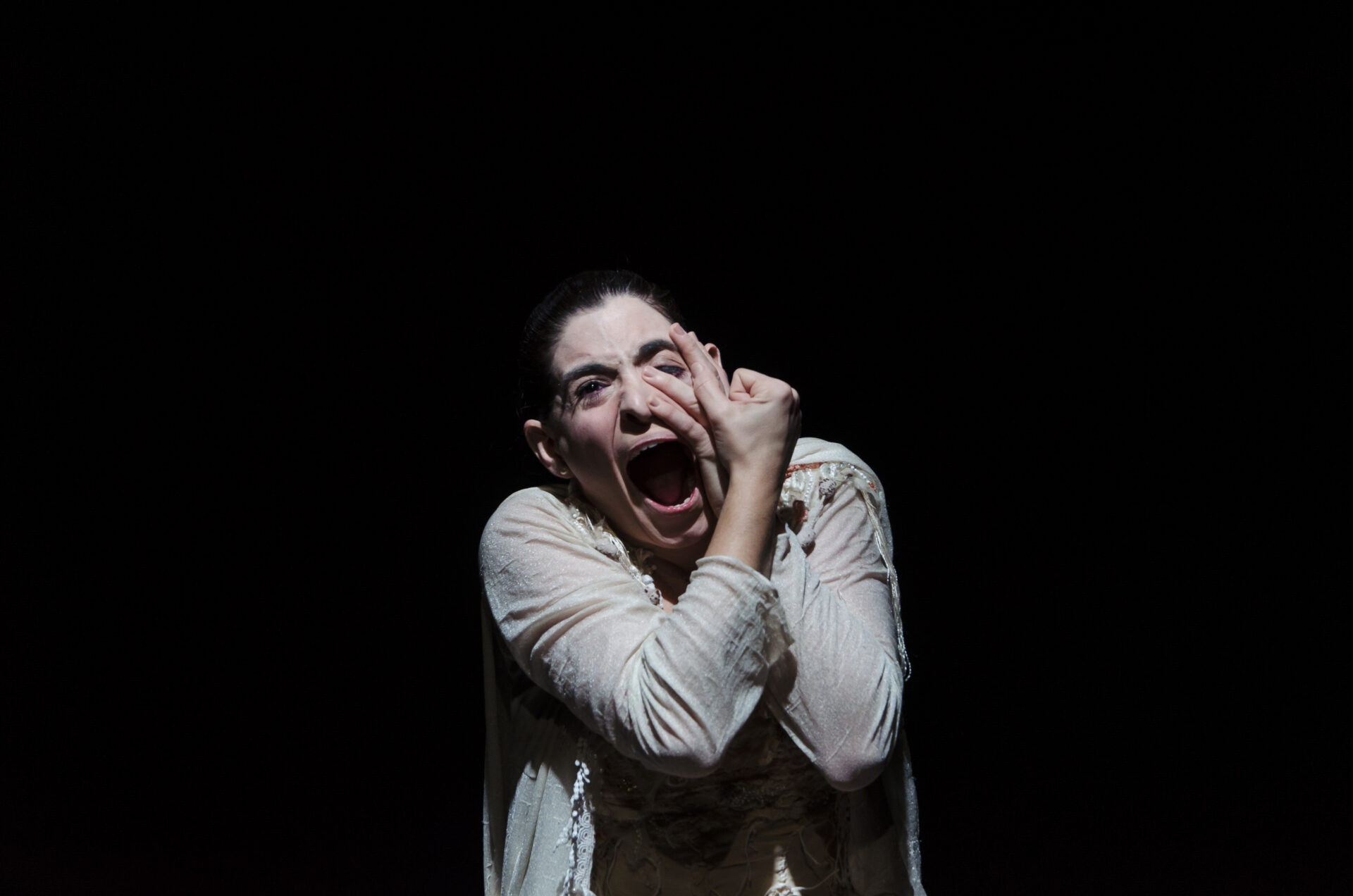 COMO TODOS OS ATOS HUMANOS