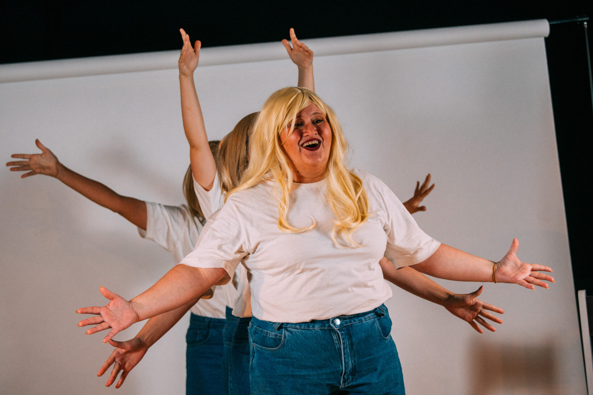 A GENTE TE LIGA, LAURA