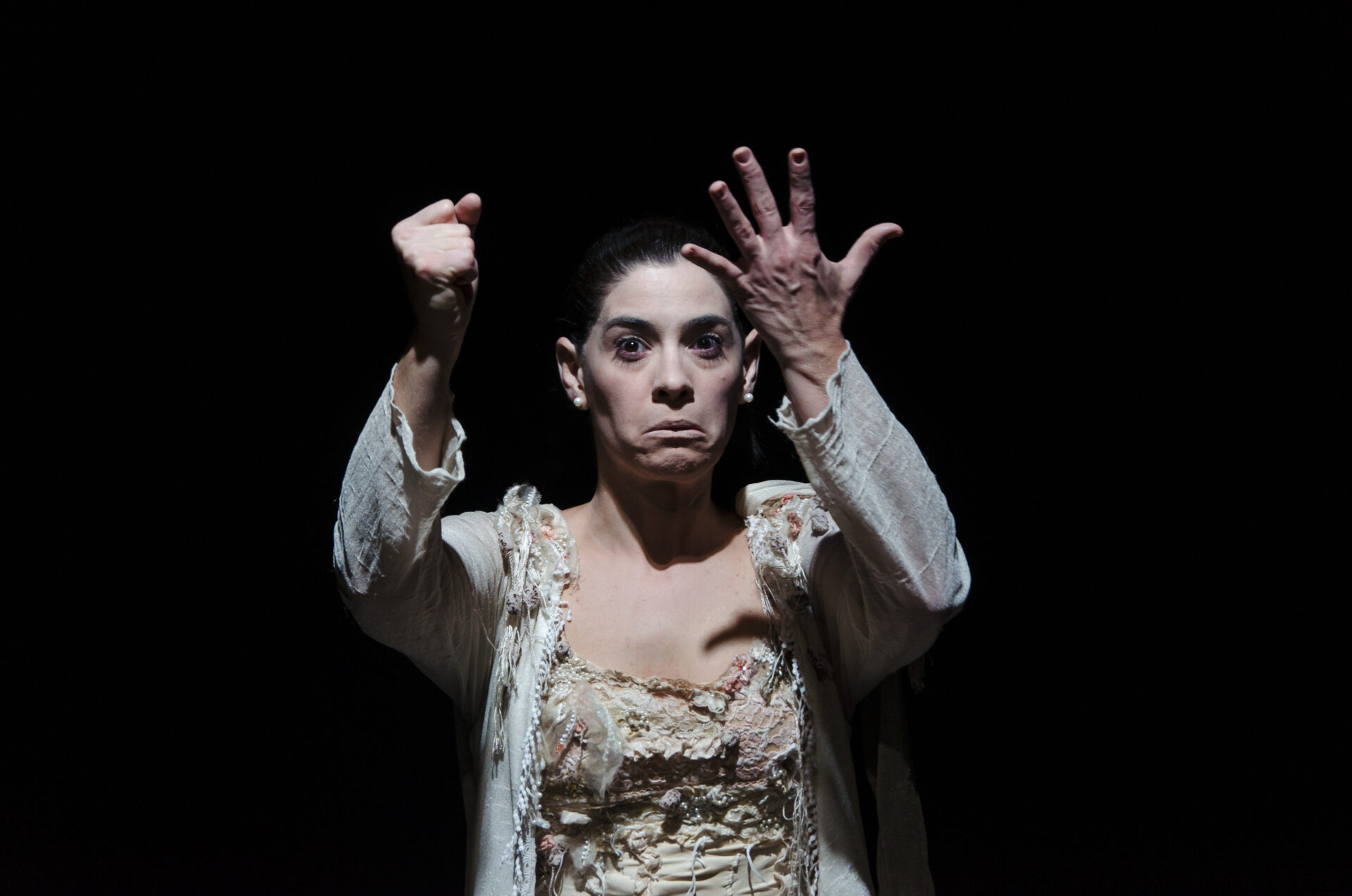 COMO TODOS OS ATOS HUMANOS