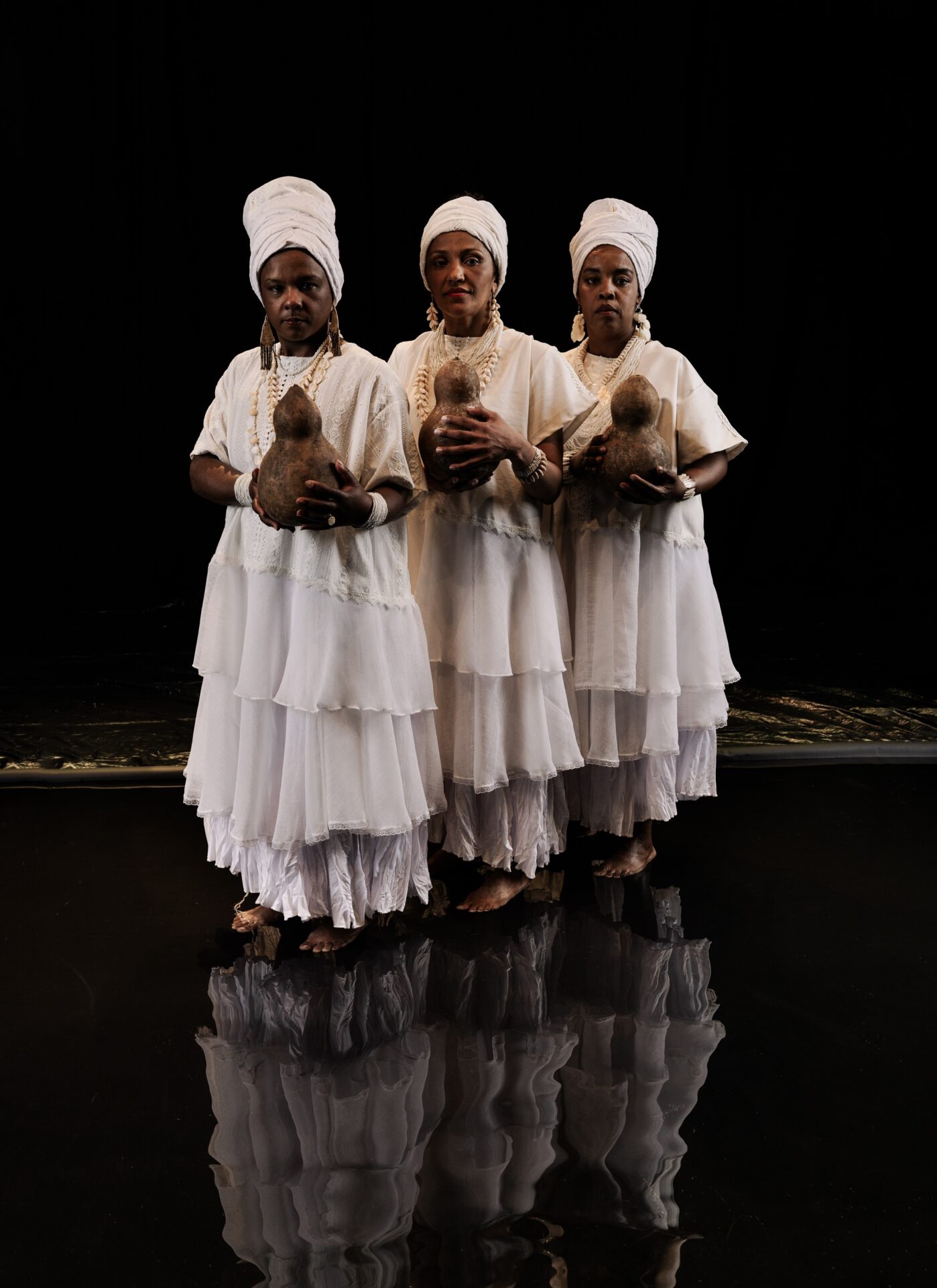 A BOCA QUE TUDO COME TEM FOME (DO CÁRCERE ÀS RUAS)