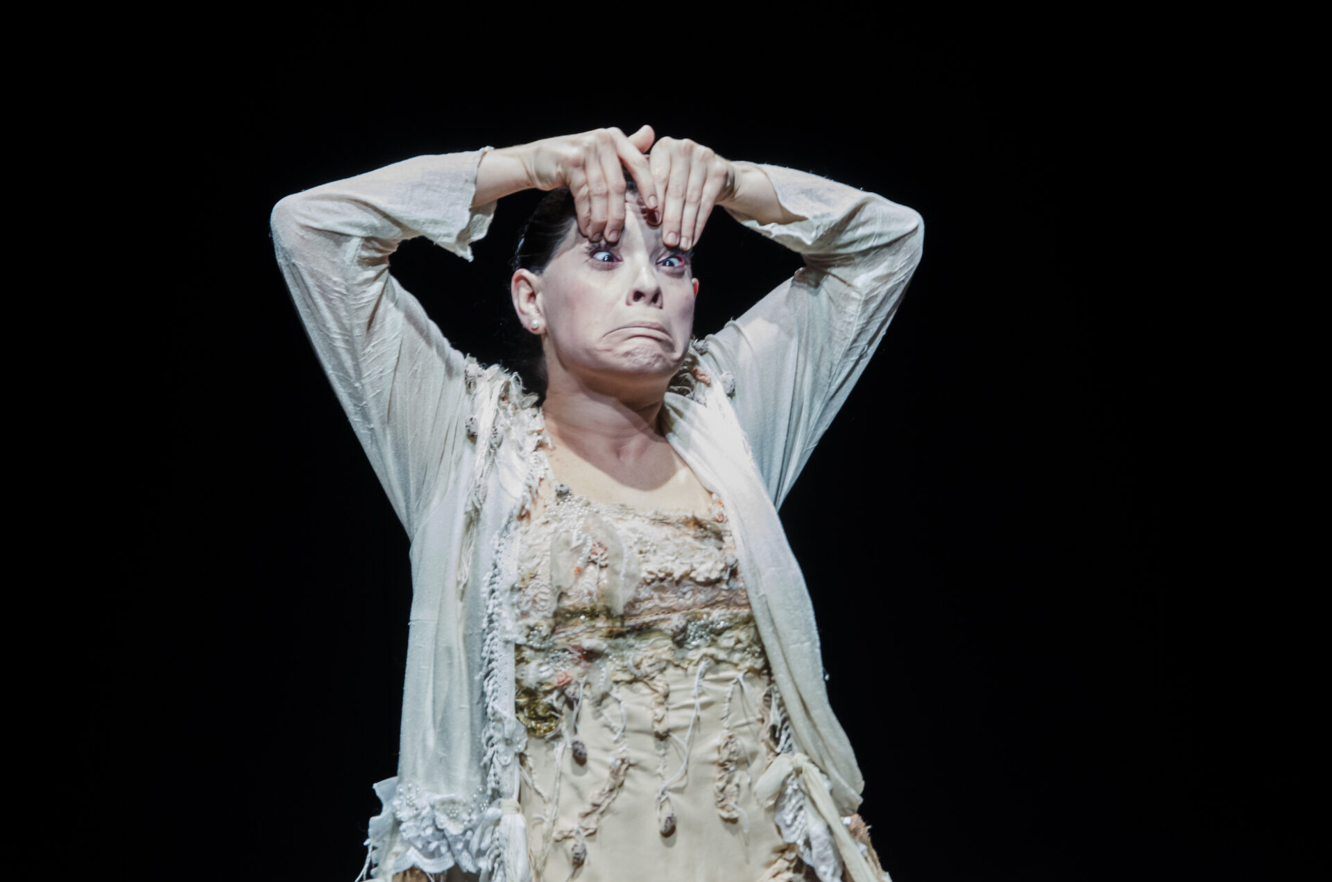 COMO TODOS OS ATOS HUMANOS