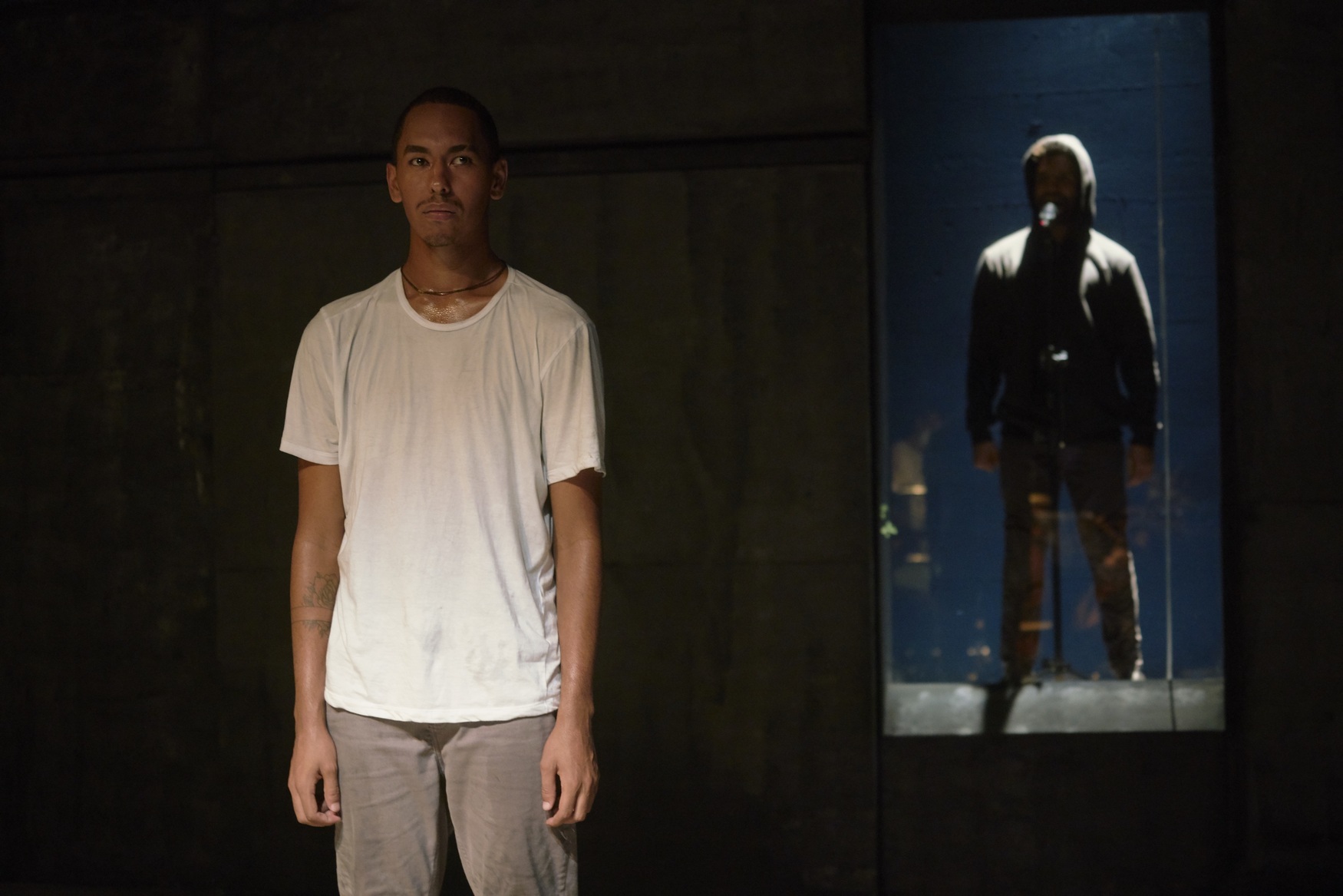 CÁRCERE OU PORQUE AS MULHERES VIRAM BÚFALOS