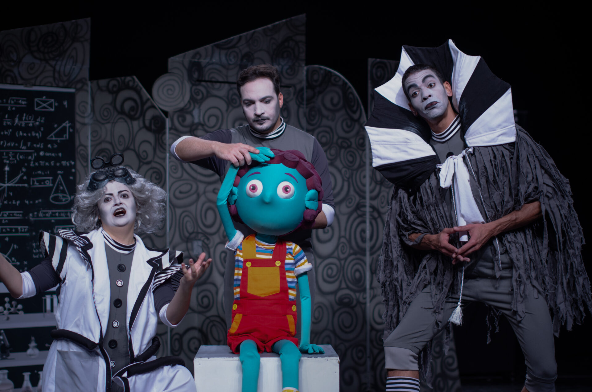 O MENINO DE LUGAR NENHUM