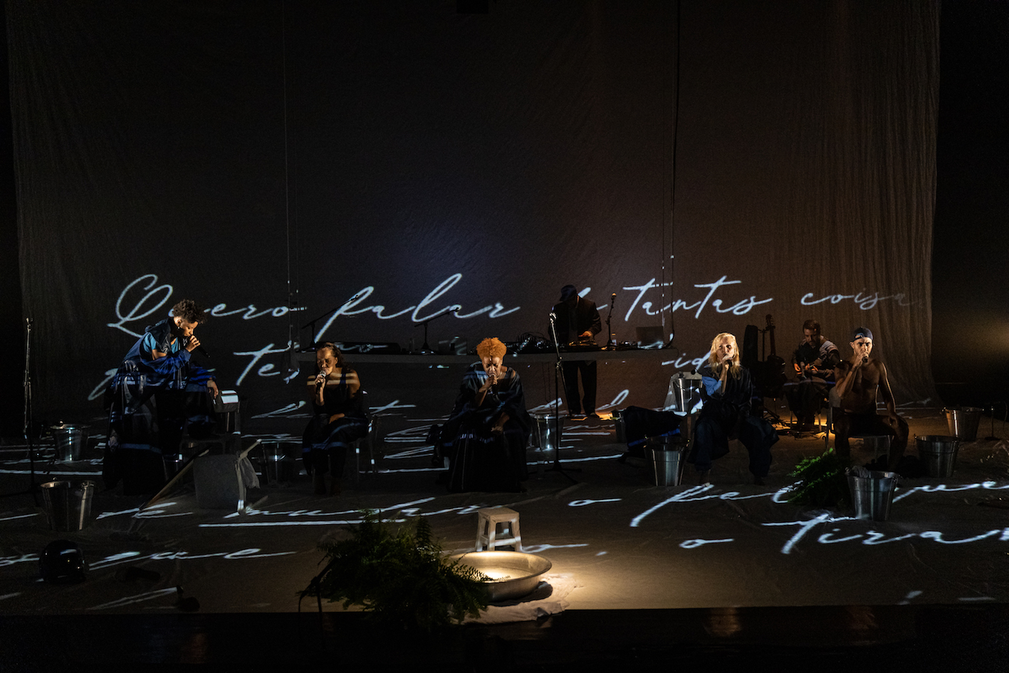 HIP-HOP BLUES - ESPÓLIO DAS ÁGUAS