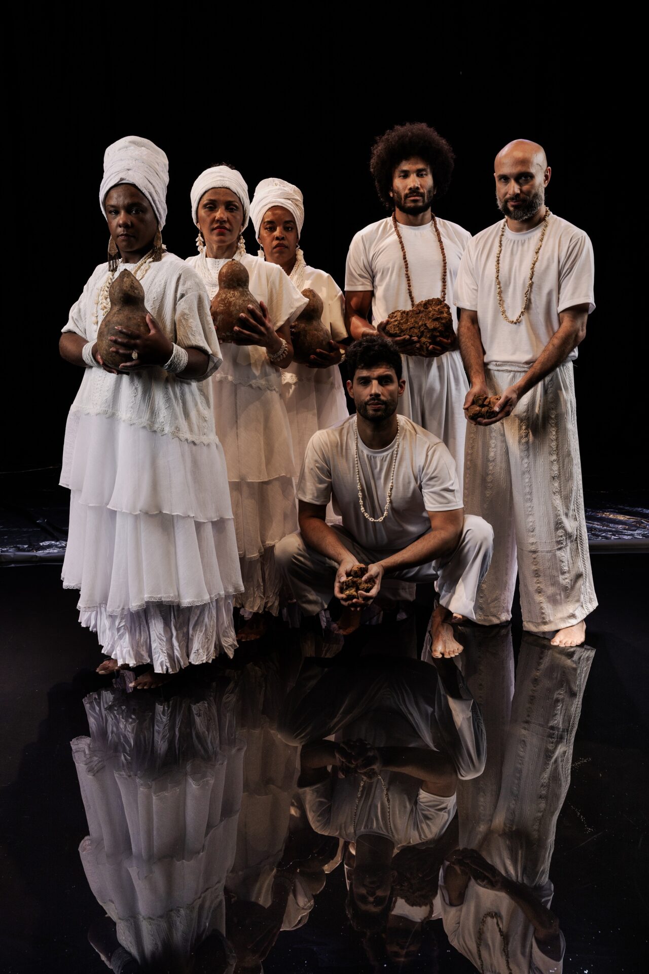 A BOCA QUE TUDO COME TEM FOME (DO CÁRCERE ÀS RUAS)