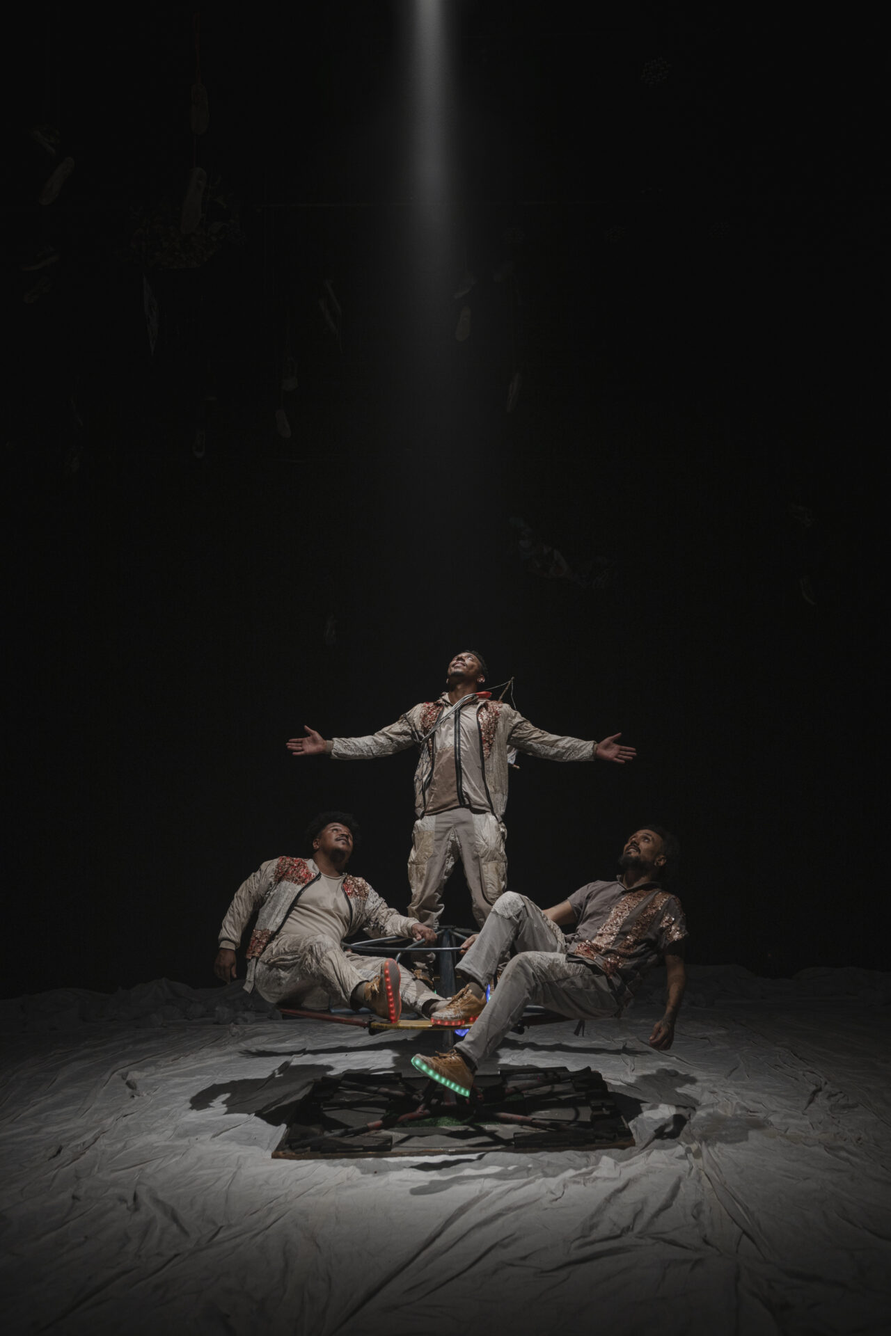 BURAQUINHOS OU O VENTO É INIMIGO DO PICUMÃ